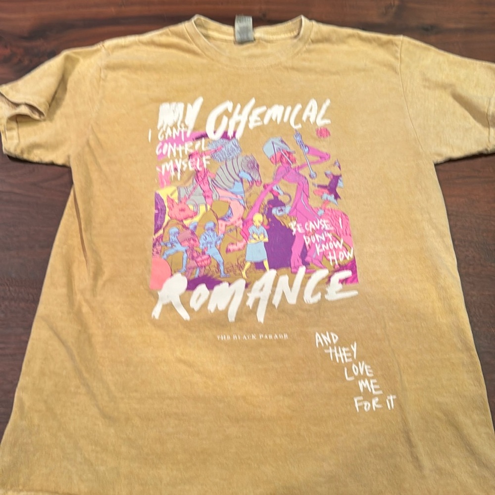 My chemical romance tshirt black parade